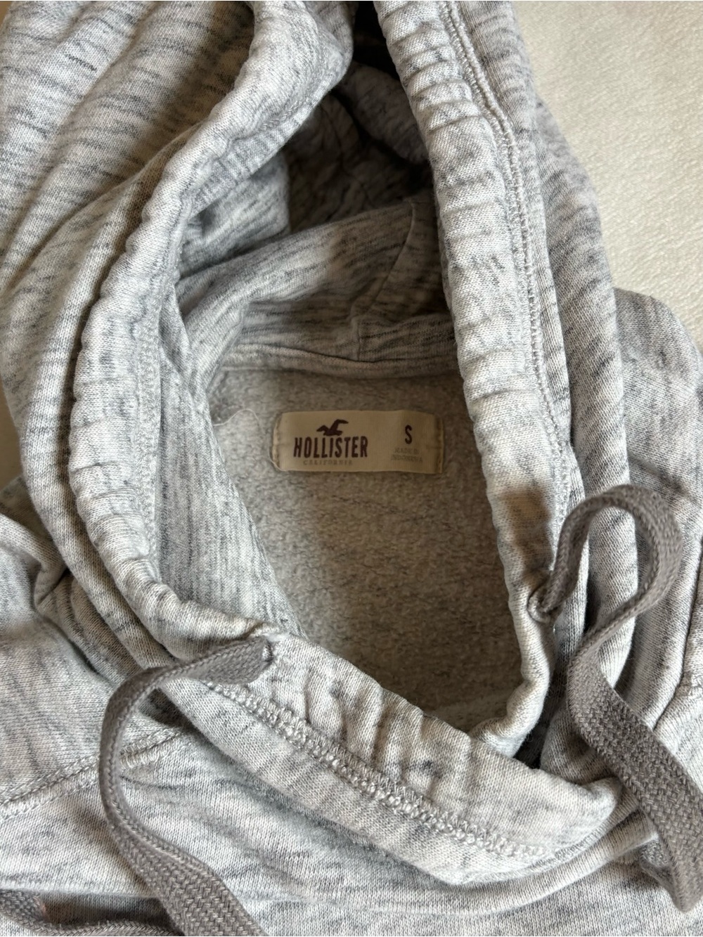 Hollister Light Heather Gray Drawstring Hooded Sweatshirt - Picture 2 of 3